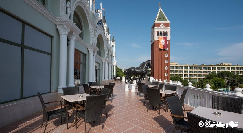 بار فضای باز هتل ونیزیا پلس دلوکس ریزورت